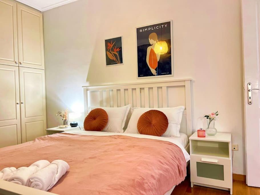 Cozy Fairytal Garden Apartment, Family Friendly, Free Parking, 15 Min To Airport アテネ エクステリア 写真