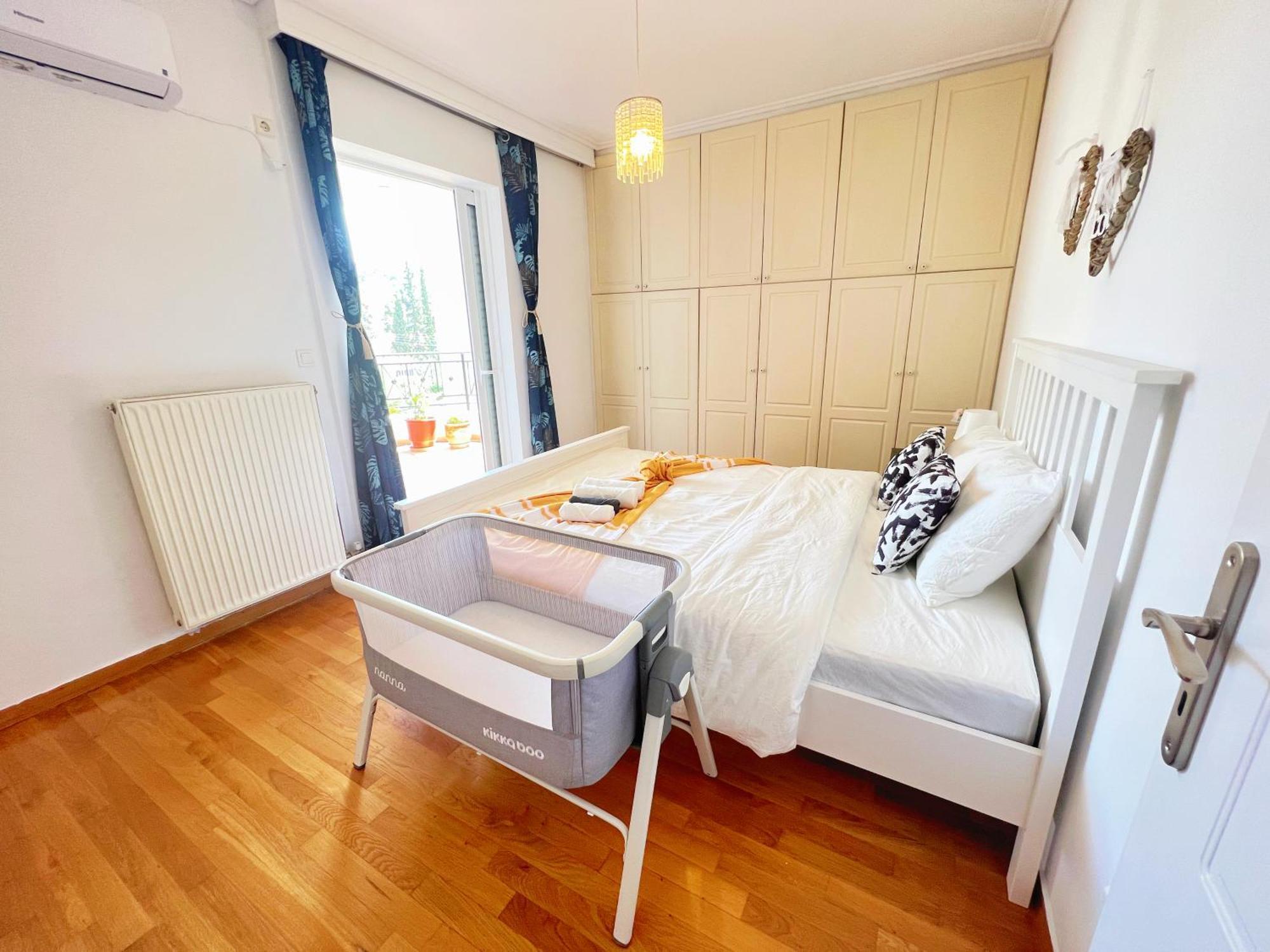 Cozy Fairytal Garden Apartment, Family Friendly, Free Parking, 15 Min To Airport アテネ エクステリア 写真