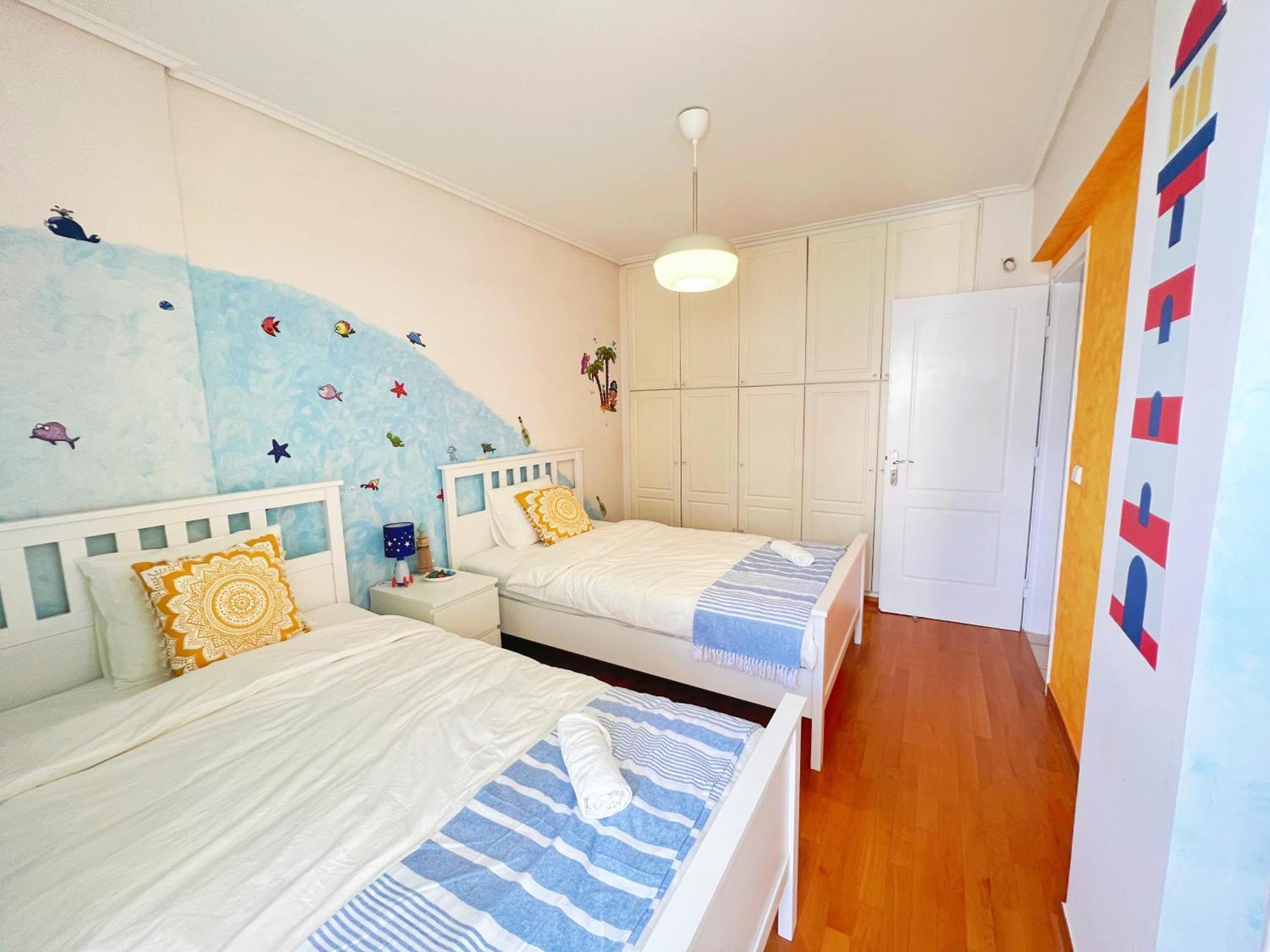 Cozy Fairytal Garden Apartment, Family Friendly, Free Parking, 15 Min To Airport アテネ エクステリア 写真